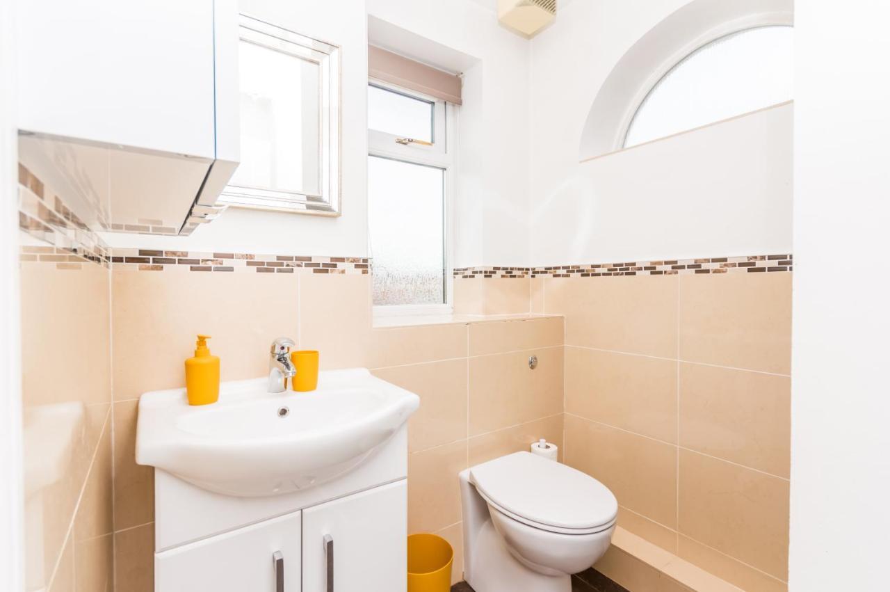 Burnham House - Labrad Homes Ngoại thất bức ảnh